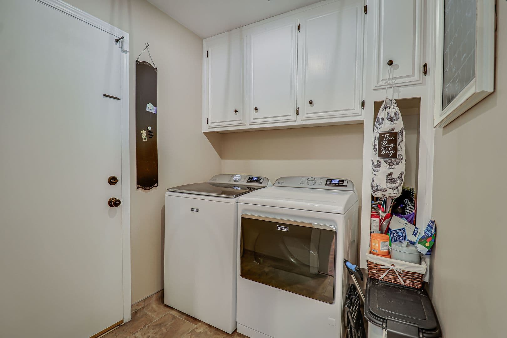 Bakersfield House: 3621 Goldbar Dr