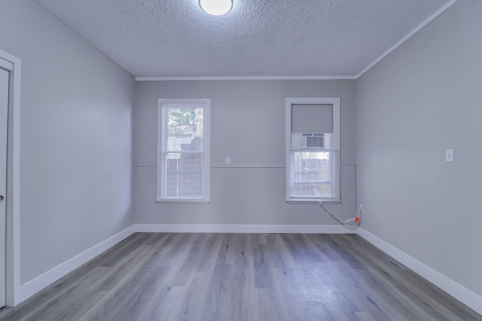 Bakersfield Apartment: 2106 E St - 2106 E St #B