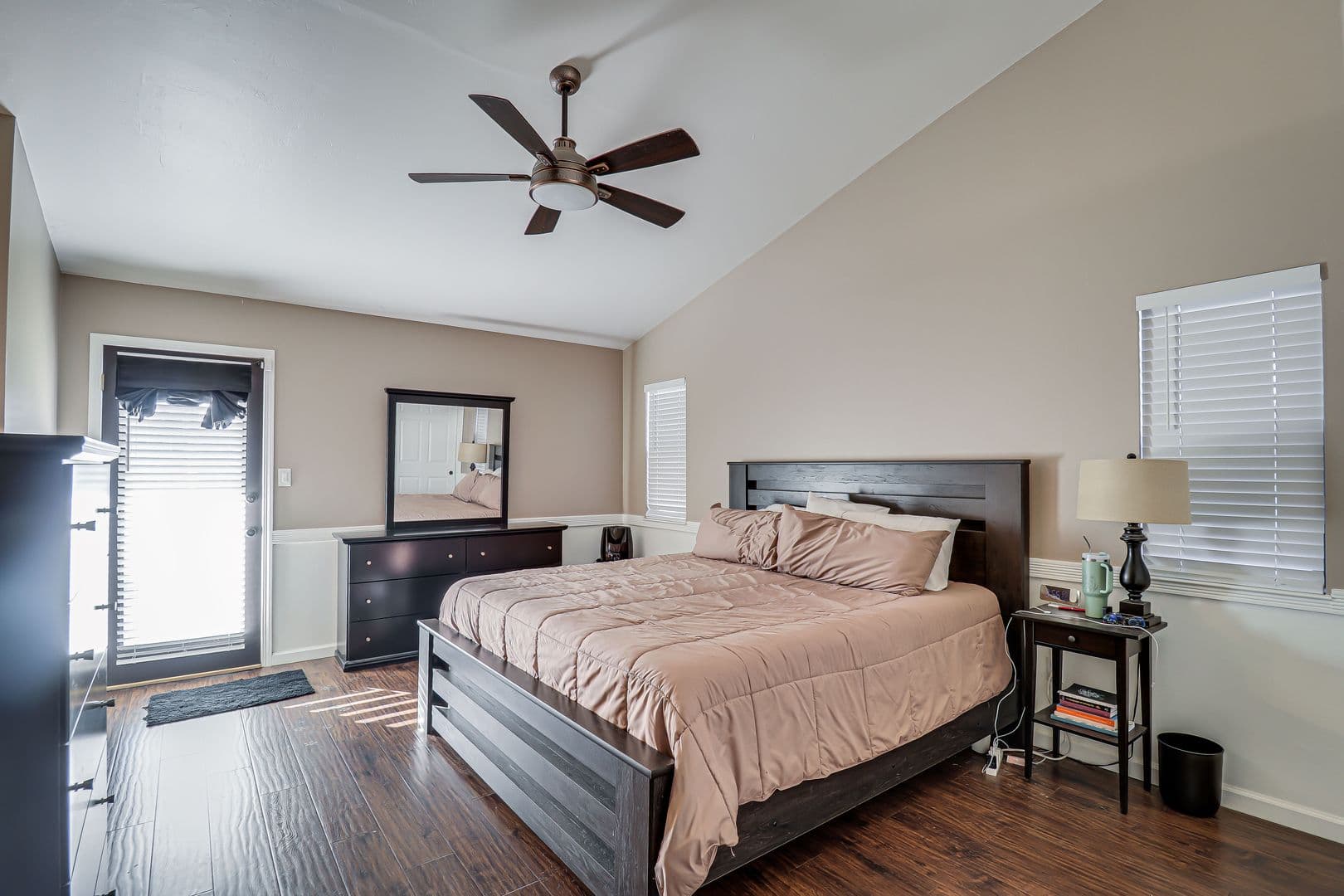 Bakersfield House: 3621 Goldbar Dr