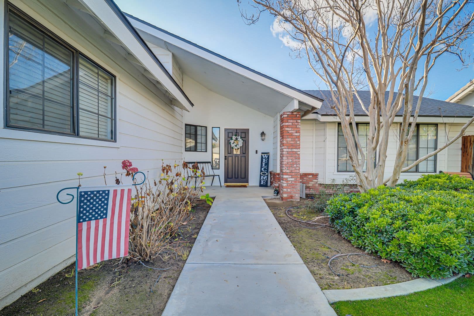 Bakersfield House: 3621 Goldbar Dr