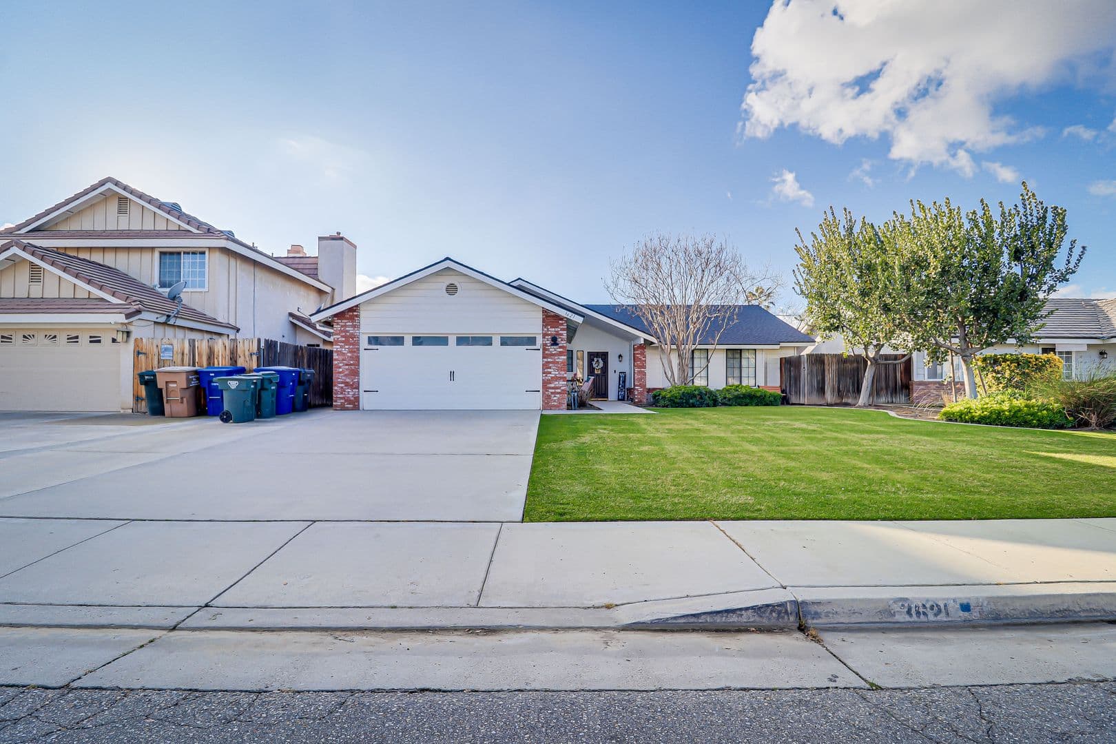 Bakersfield House: 3621 Goldbar Dr