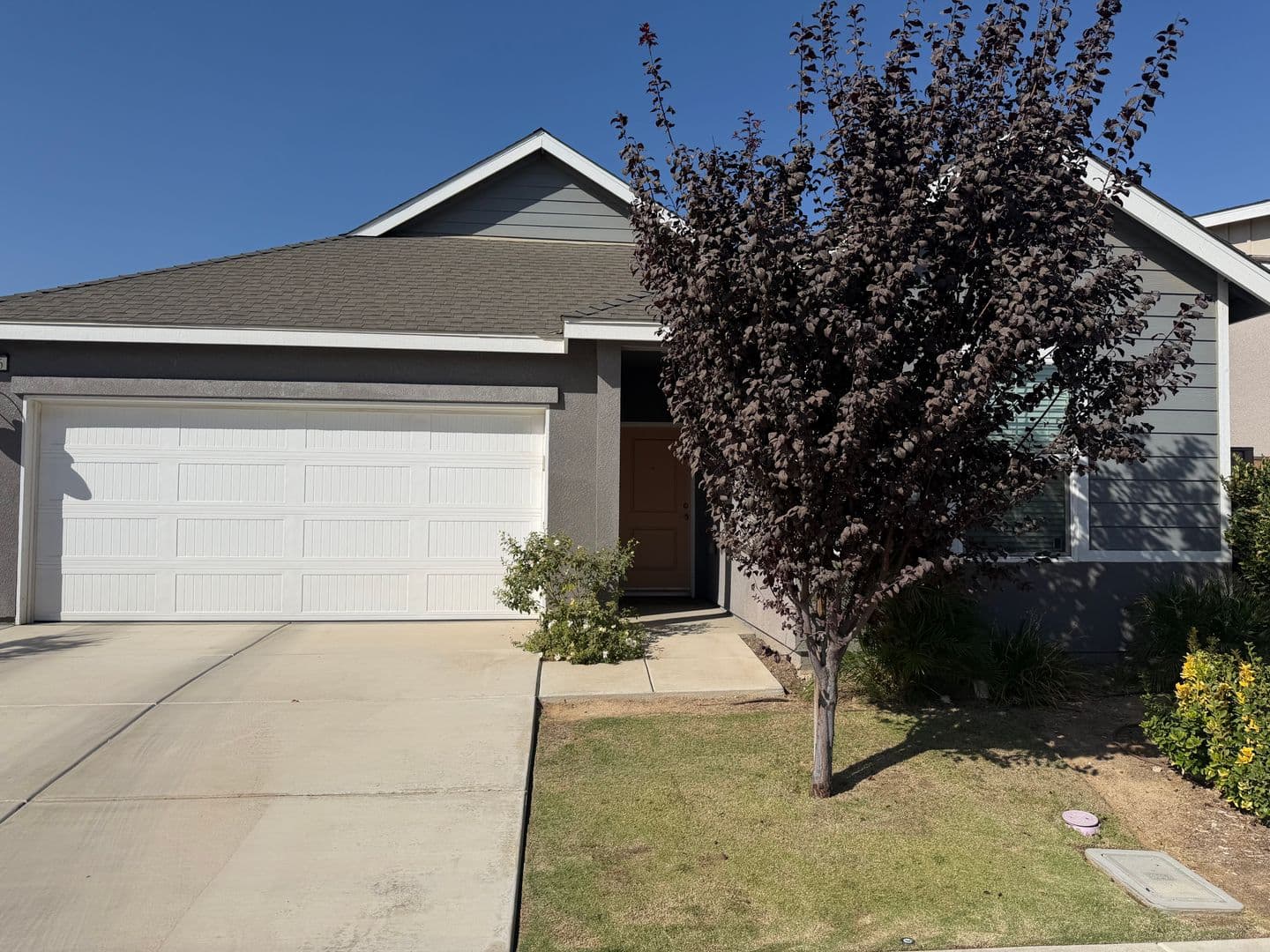 Shafter House: 9606 Maple Terrace Lane