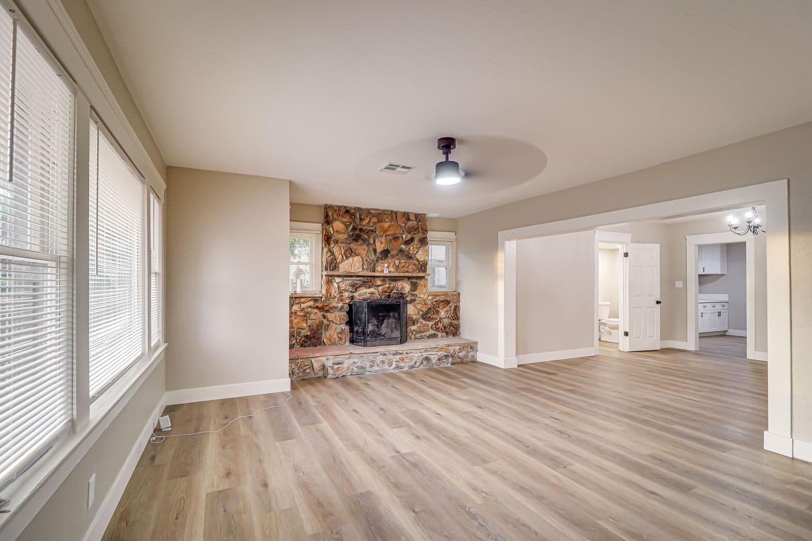 Bakersfield Apartment: 2106 E St - 2106 E St #A