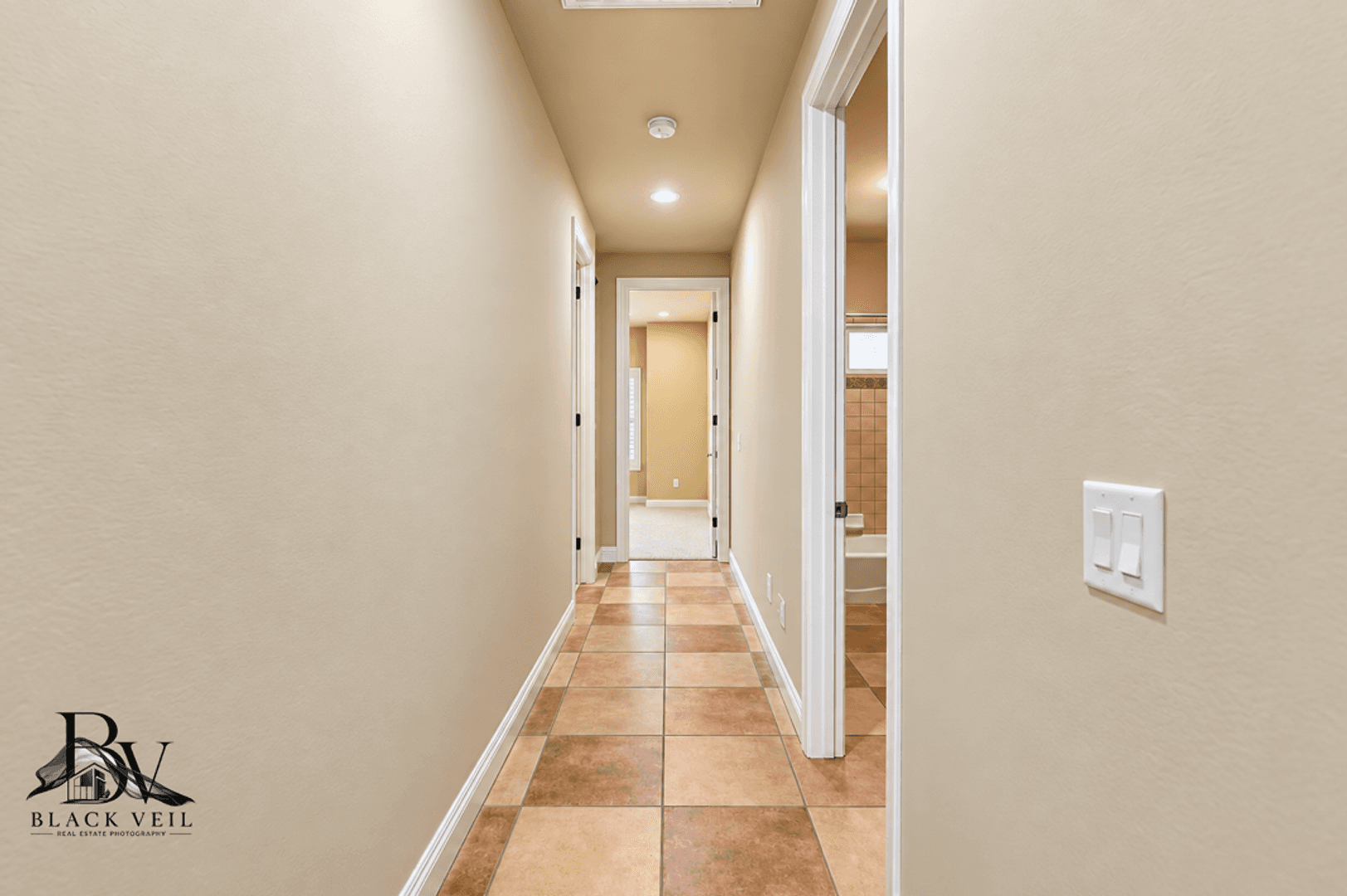 Bakersfield House: 309 Stone Cross Drive