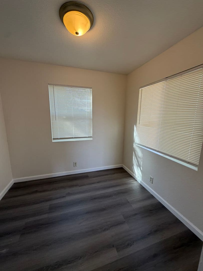 Bakersfield Apartment: 125 Hughes Ave #A