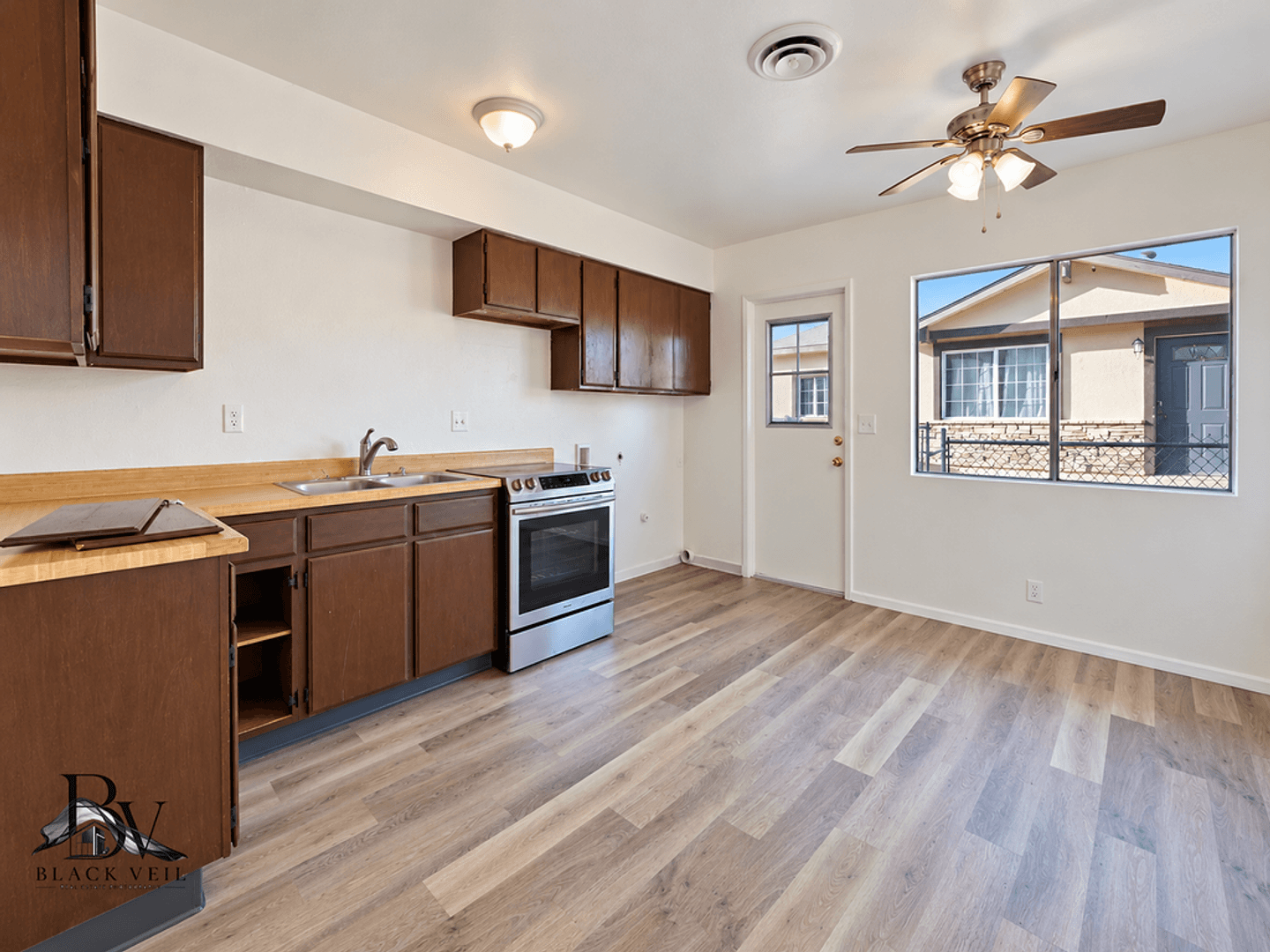 Bakersfield Apartment: 540 Hill Street