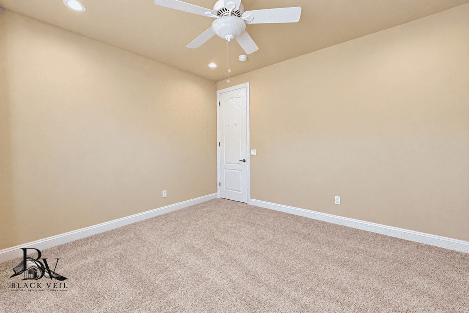 Bakersfield House: 309 Stone Cross Drive