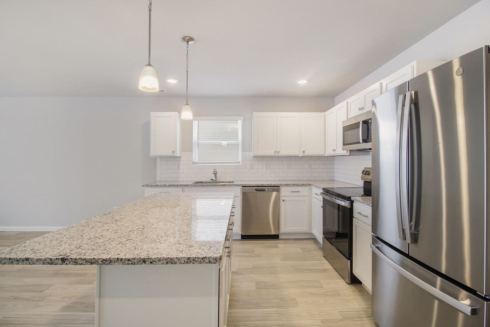 Plymouth House: 910 Dora Lane