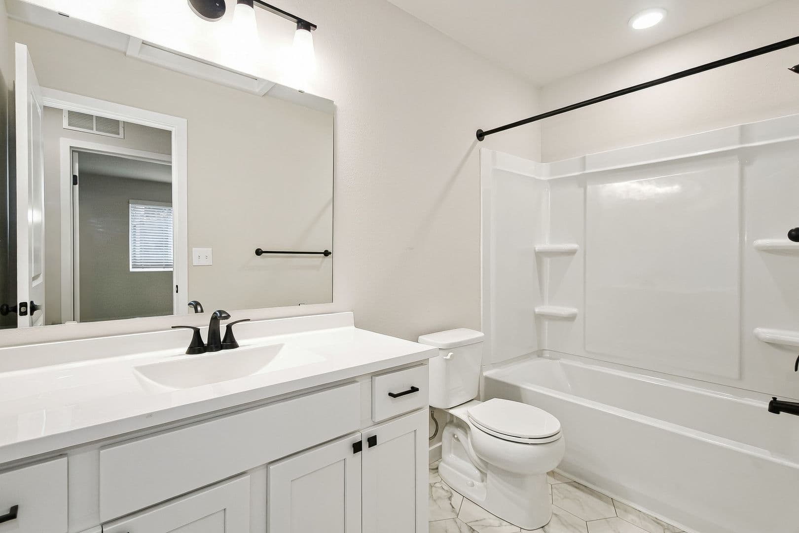 South Bend House: 515 Leland Avenue