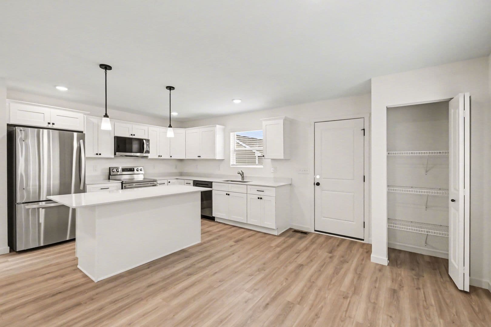 Lansing House: 6127 Tigris Avenue