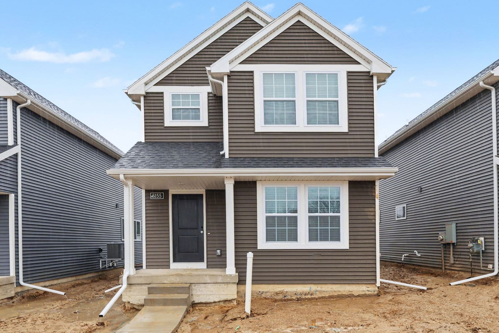 Portage House: 1918 Kingfisher Circle
