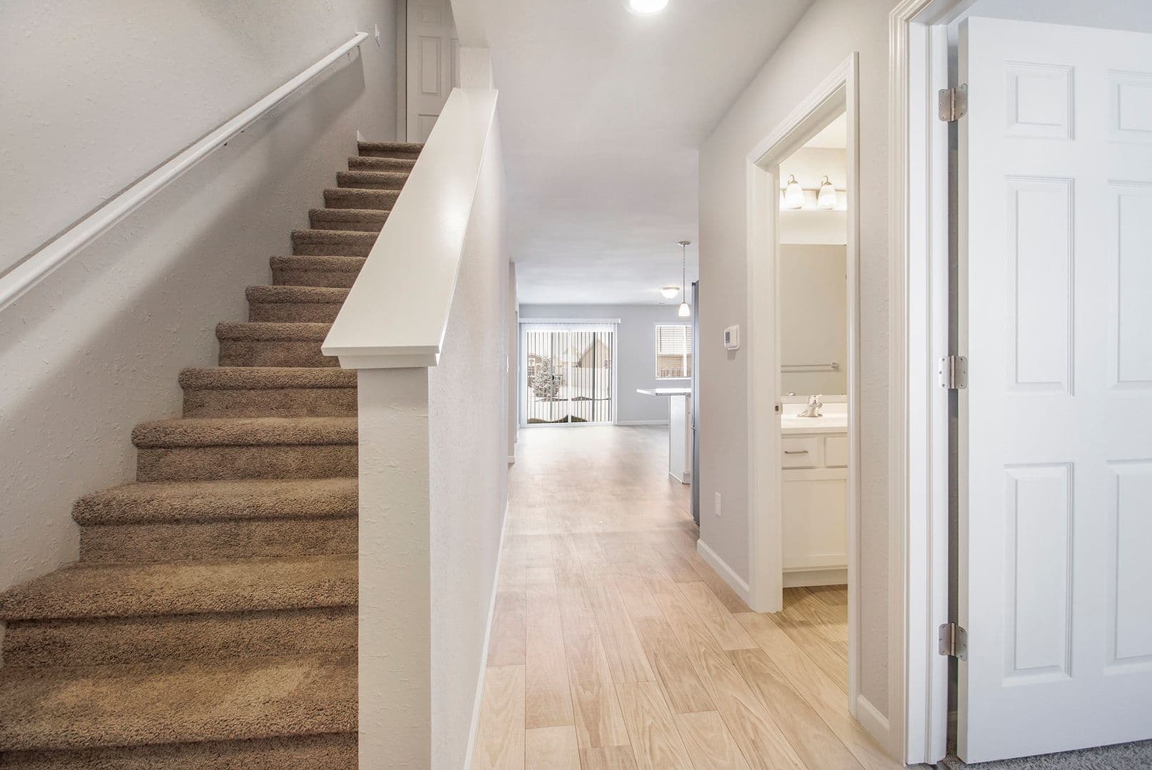Plymouth House: 940 Dora Lane