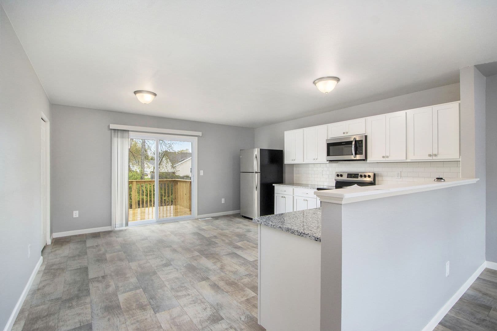 DeWitt House: 1108 River Oaks Drive