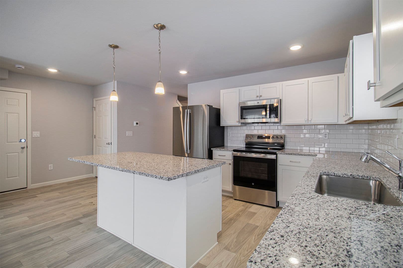 Plymouth House: 1221 Baker Street