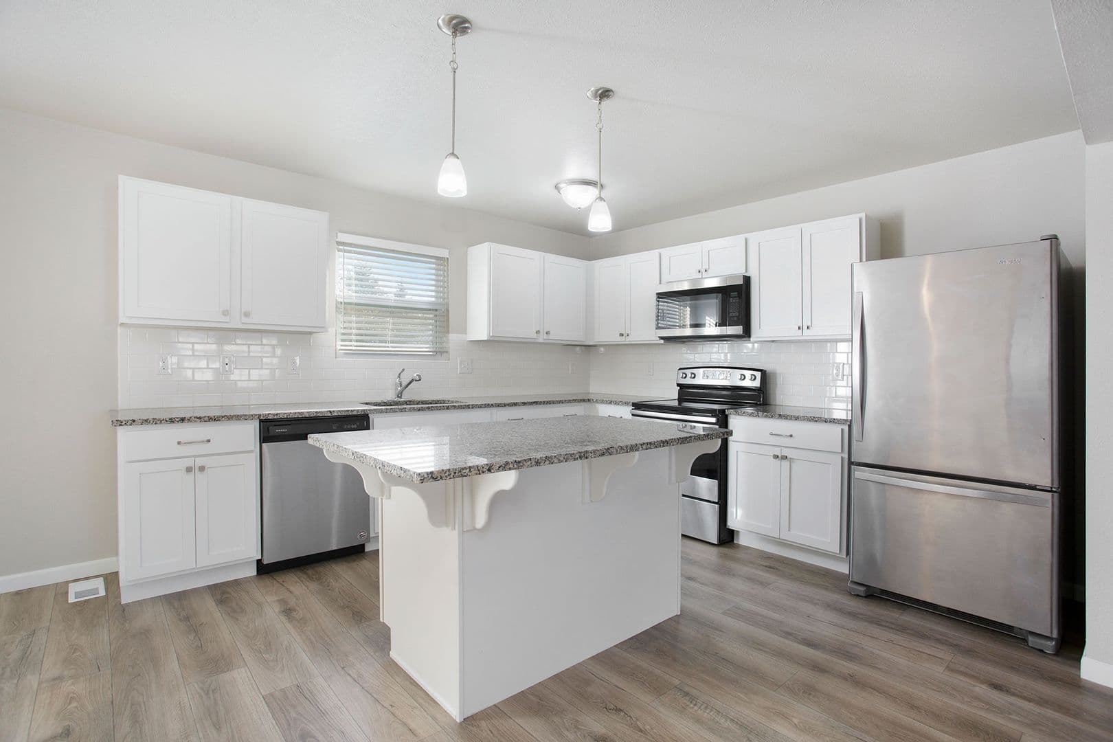 Wyoming House: 5524 Eagle Glen Avenue SW
