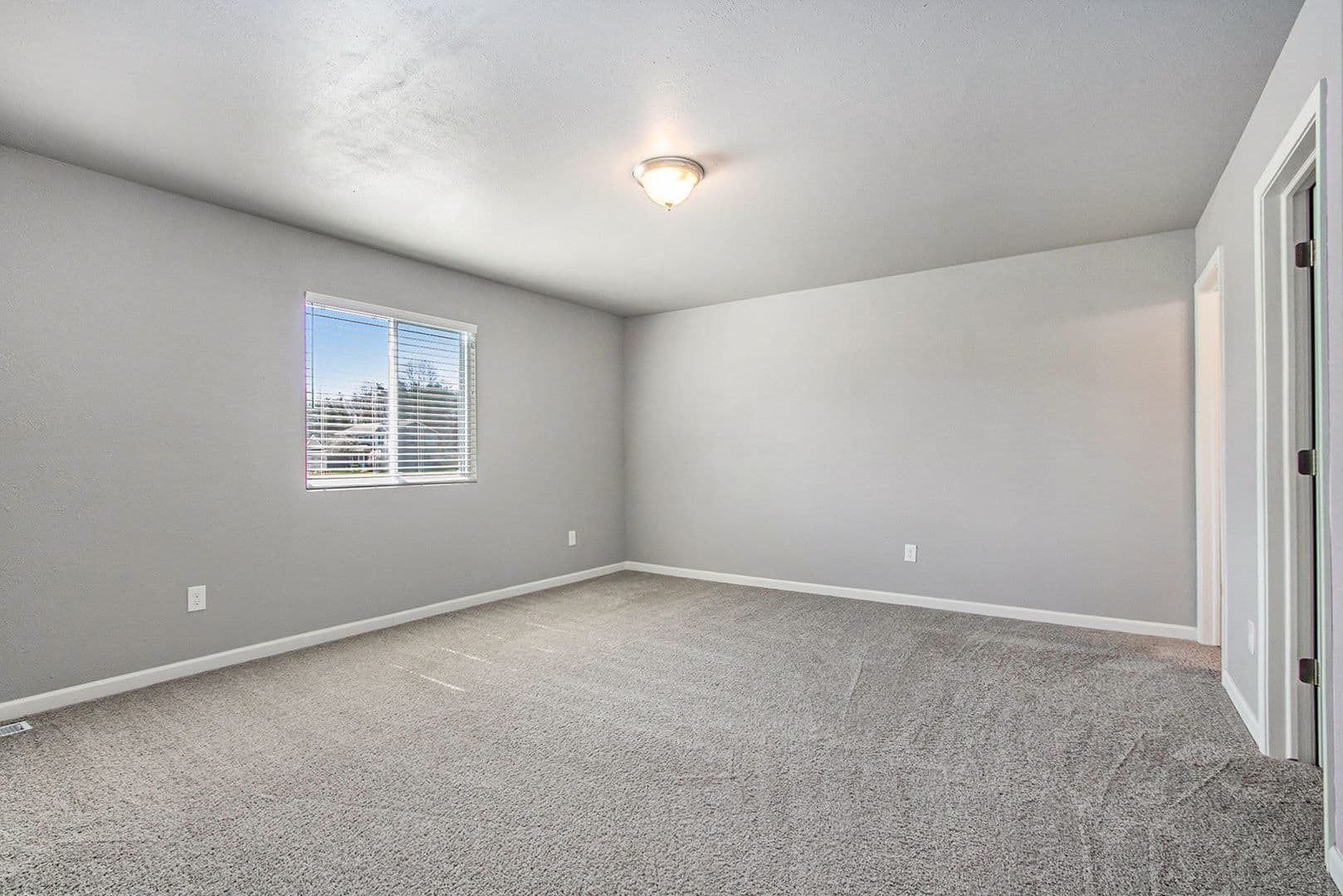 South Bend House: 6841 Jacktown Drive