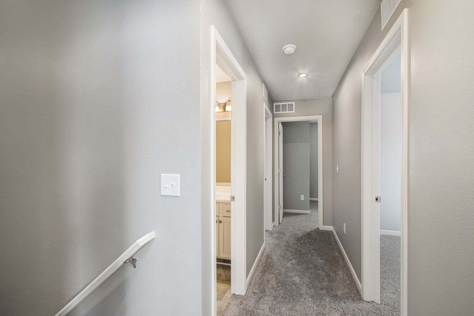 DeWitt House: 1108 River Oaks Drive