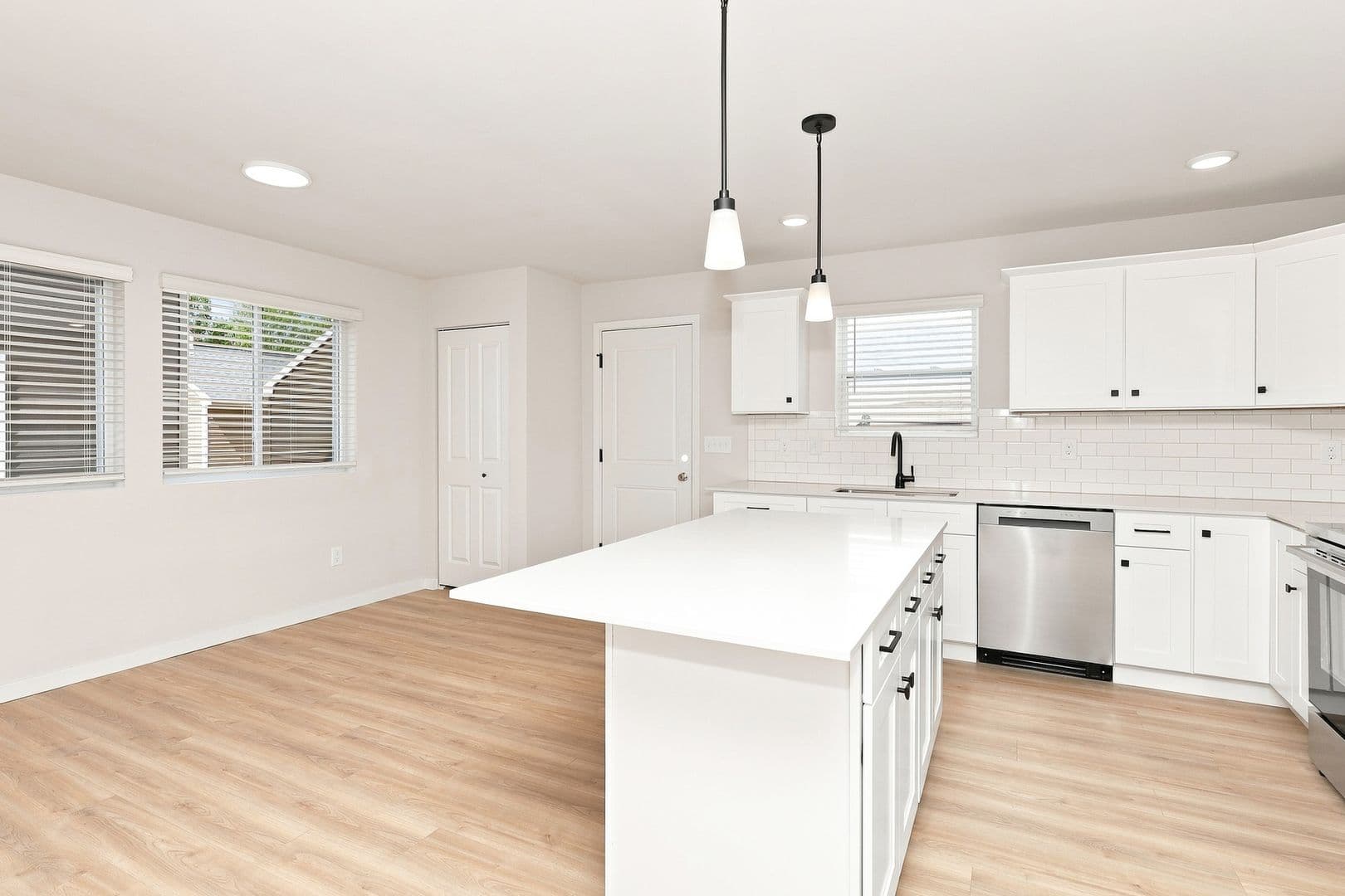 Portage House: 1918 Kingfisher Circle