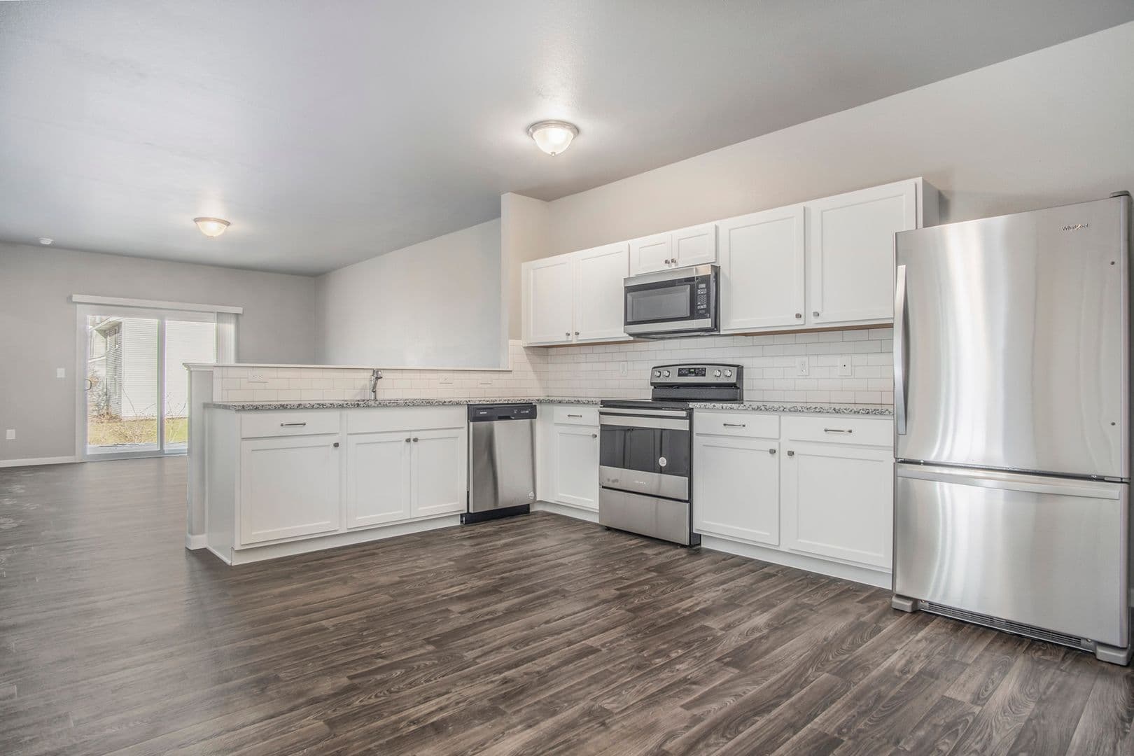 Grand Haven House: 15921 Cedar Drive
