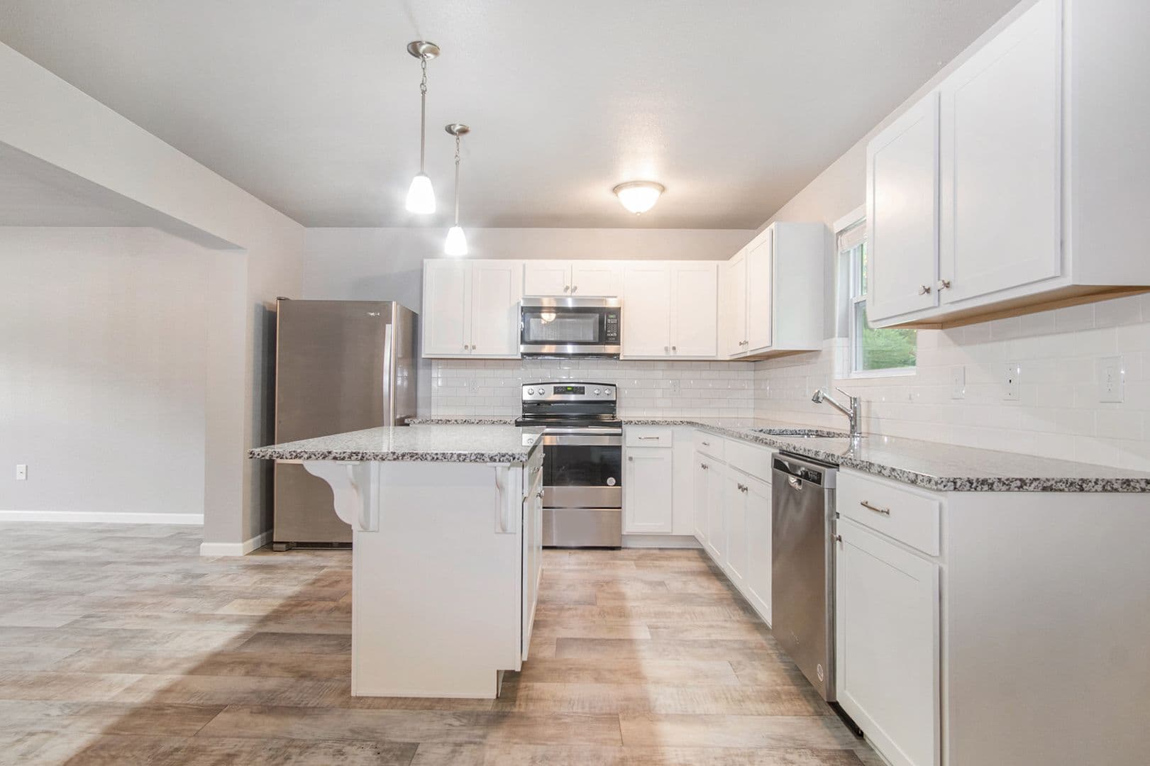 Burton House: 4477 Meadowlane Court