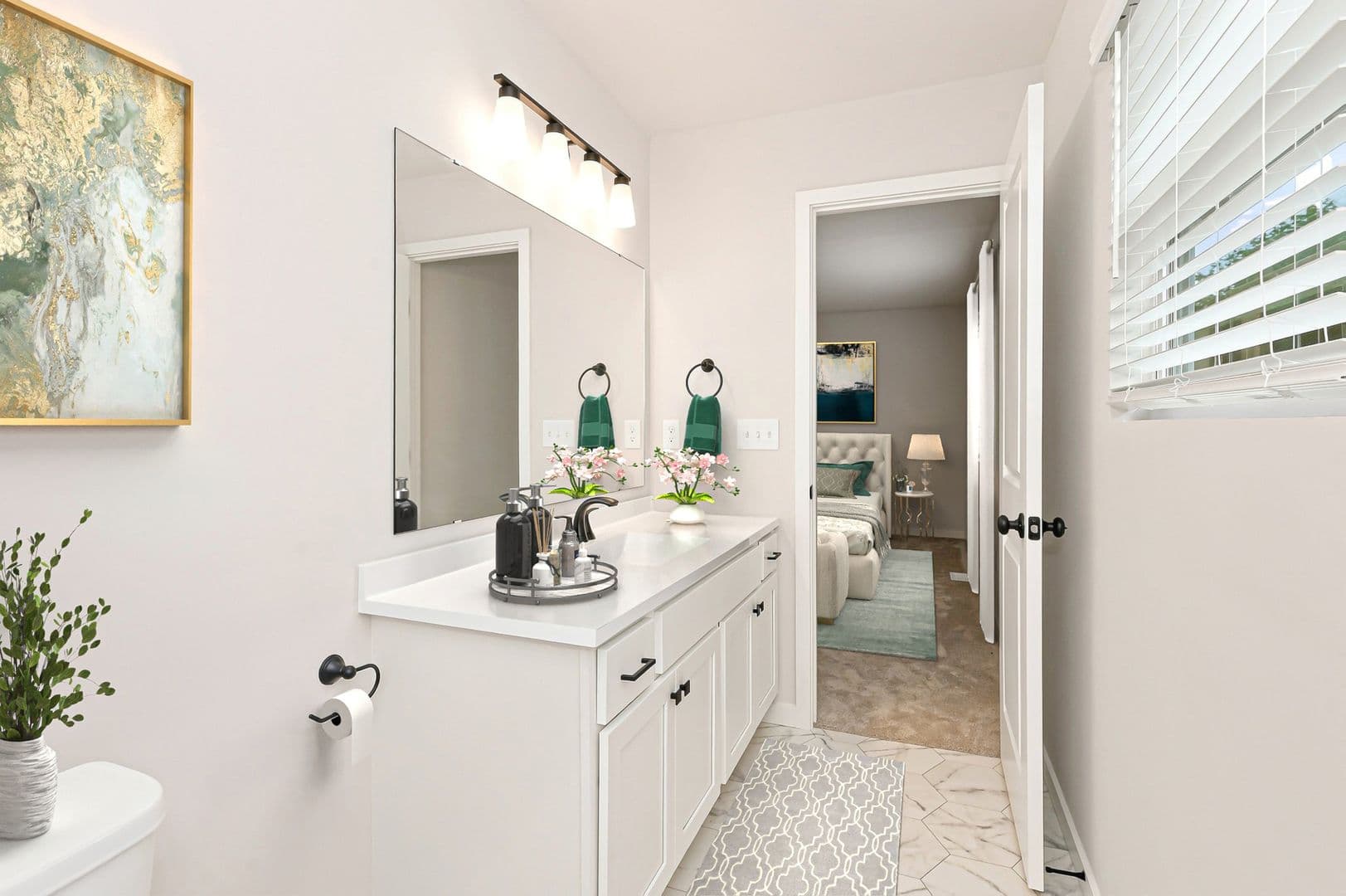 Portage House: 8210 Crestbrook Court