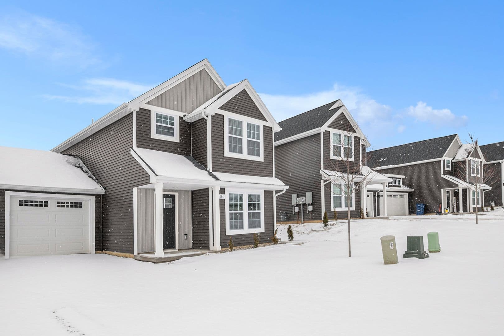 Lansing House: 6140 Tigris Avenue