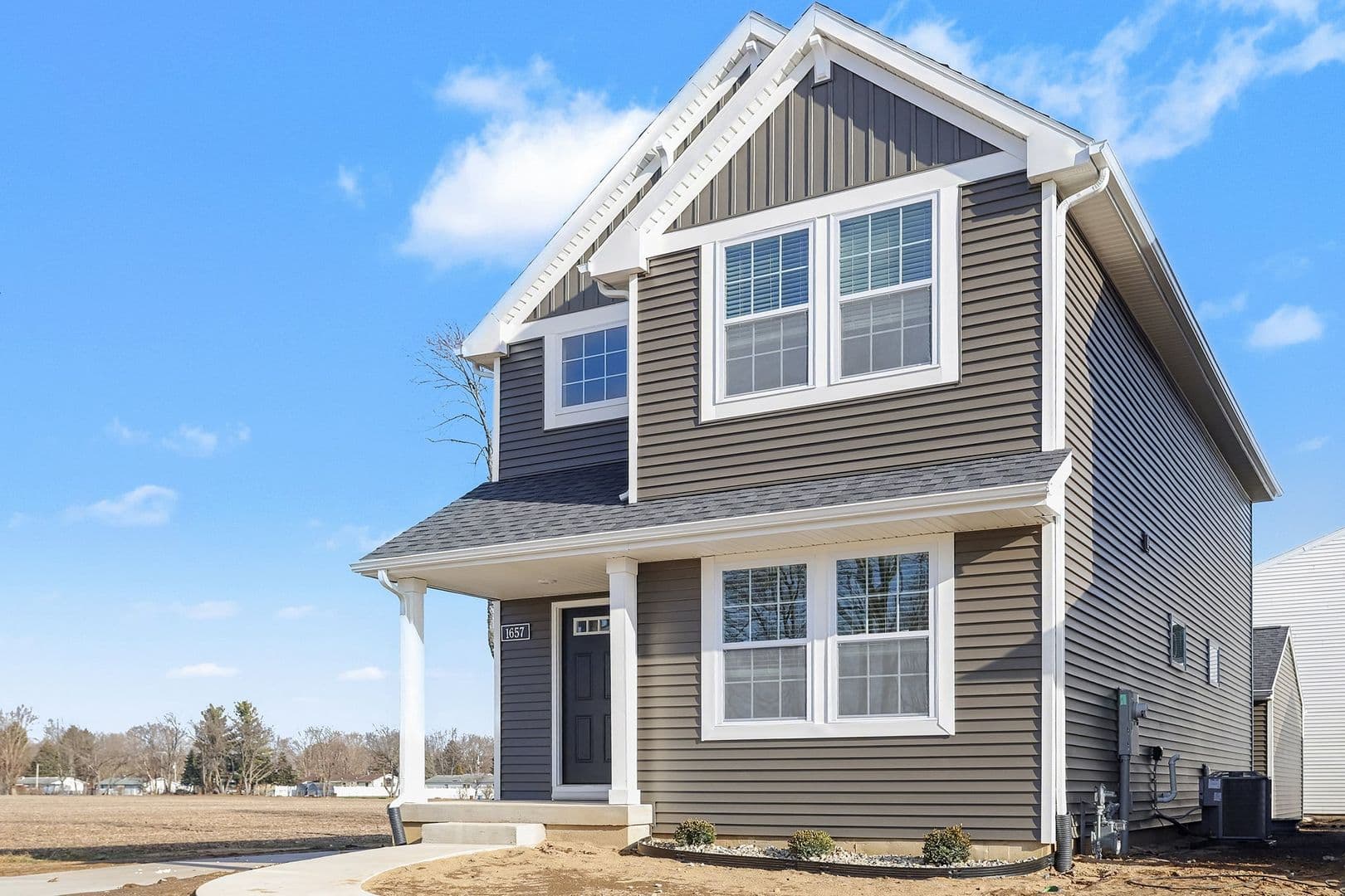 Portage House: 1910 Kingfisher Circle