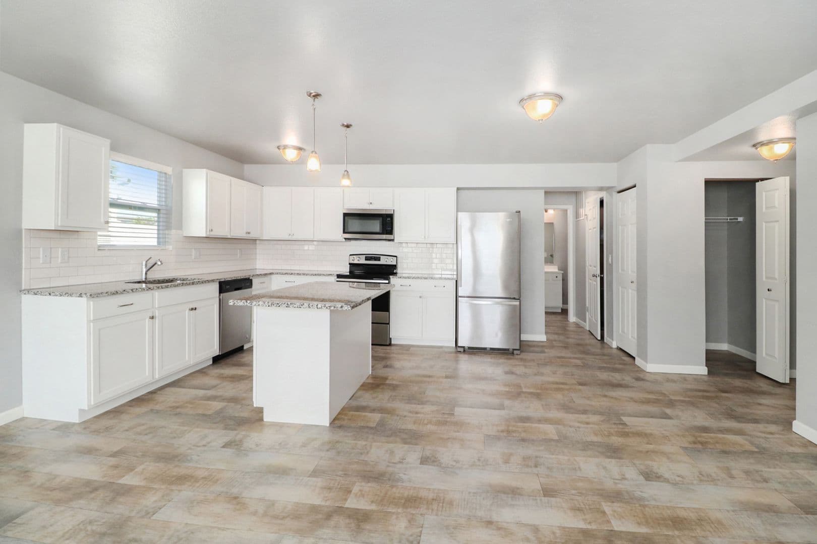 Plymouth House: 1265 Solomon Court