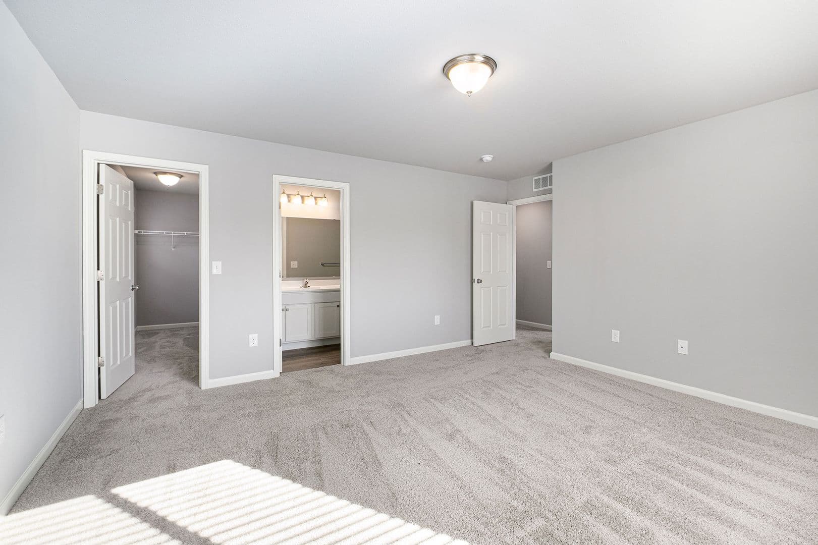 Portage House: 7194 Heartwood Court