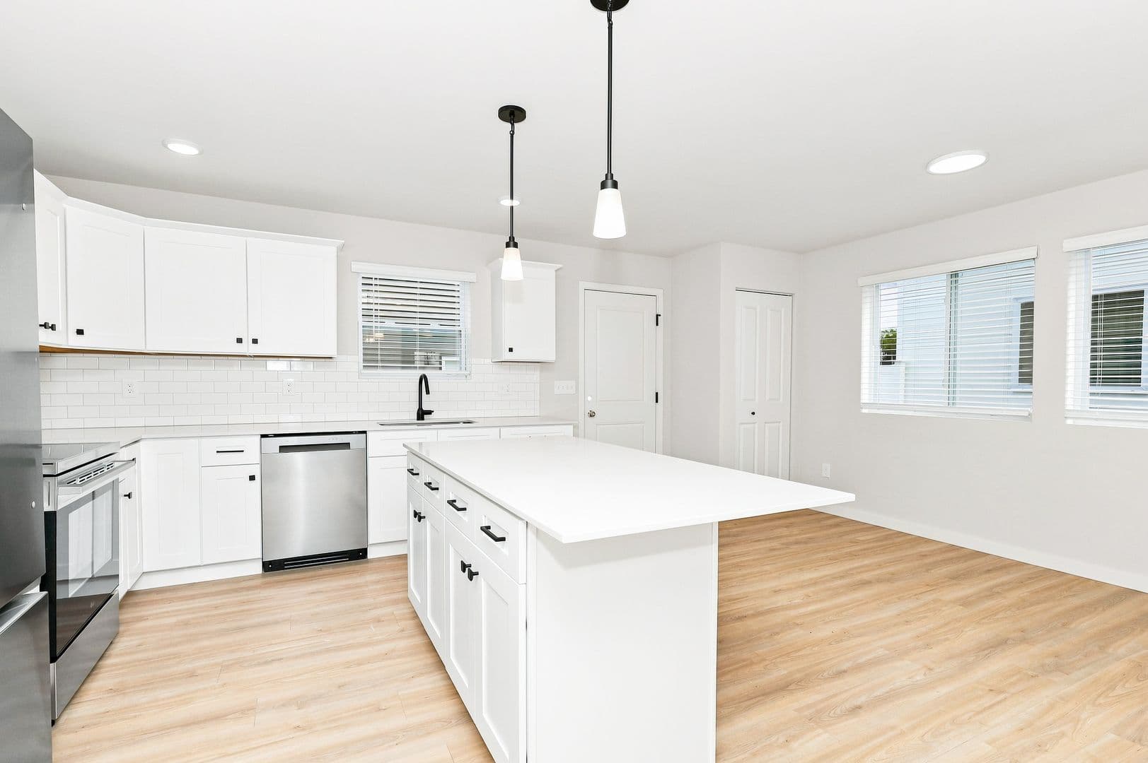 Lansing House: 6131 Tigris Avenue