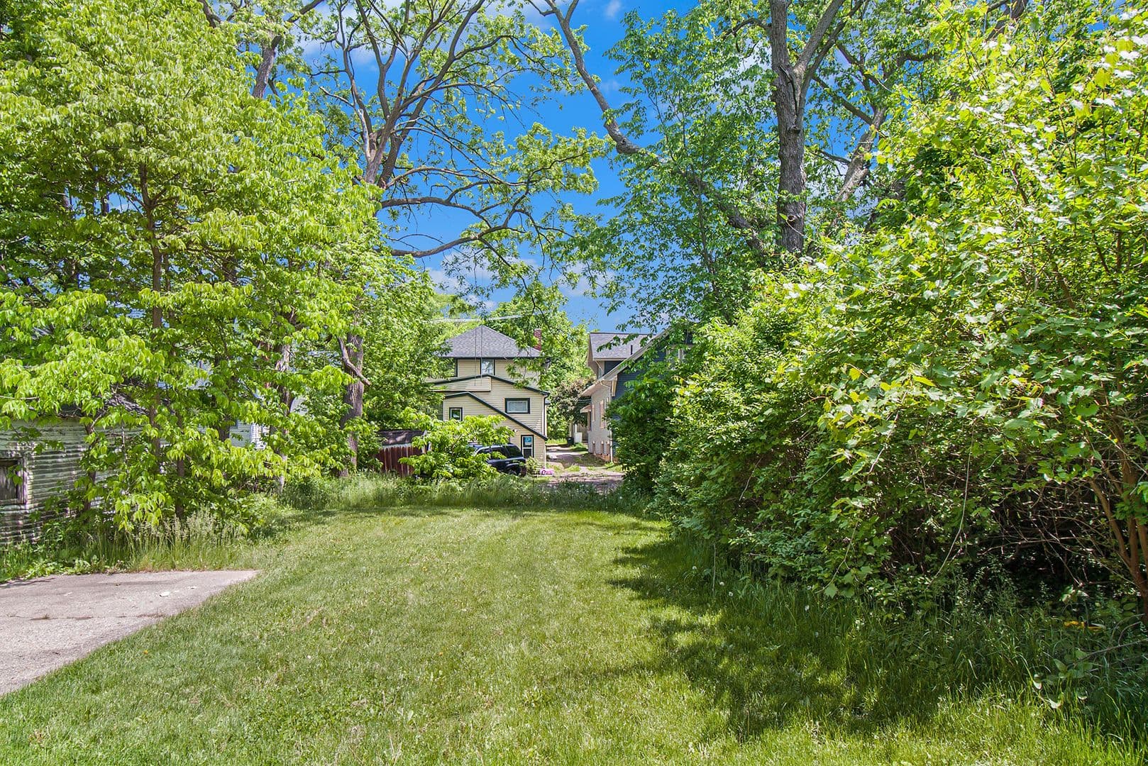 Lansing House: 218 Westmoreland Avenue