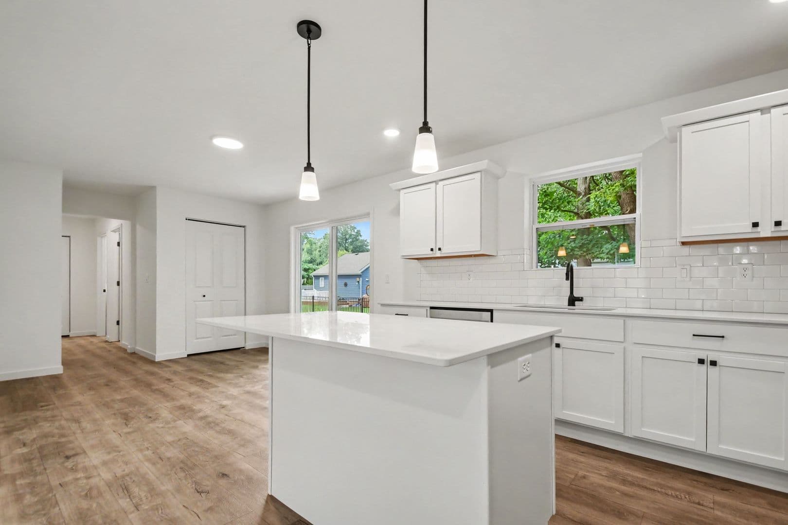 Eaton Rapids House: 614 St. Andrews Drive
