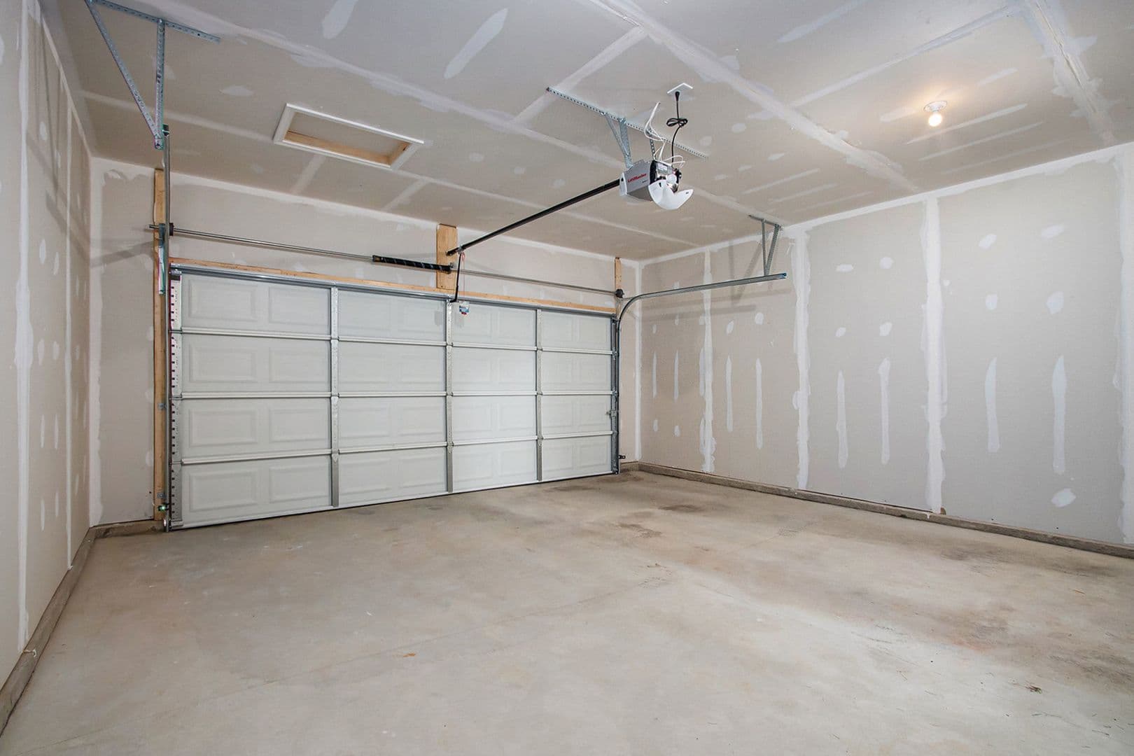 South Bend House: 6841 Jacktown Drive
