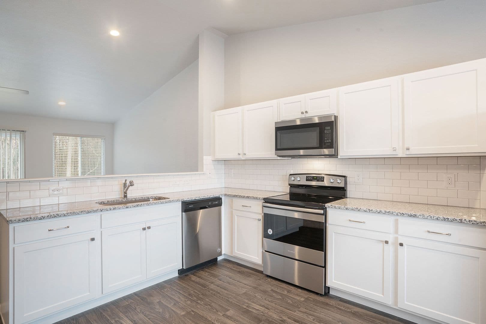 Linden House: 16625 Bedington Dr