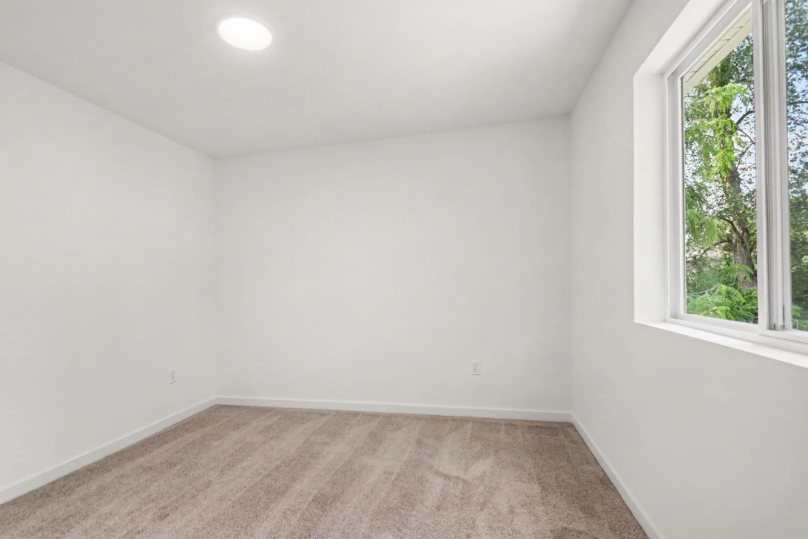 Eaton Rapids House: 614 St. Andrews Drive