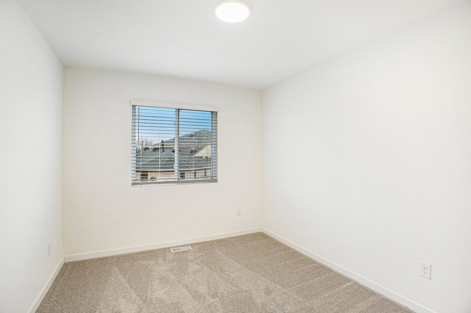 Lansing House: 6120 Tigris Avenue