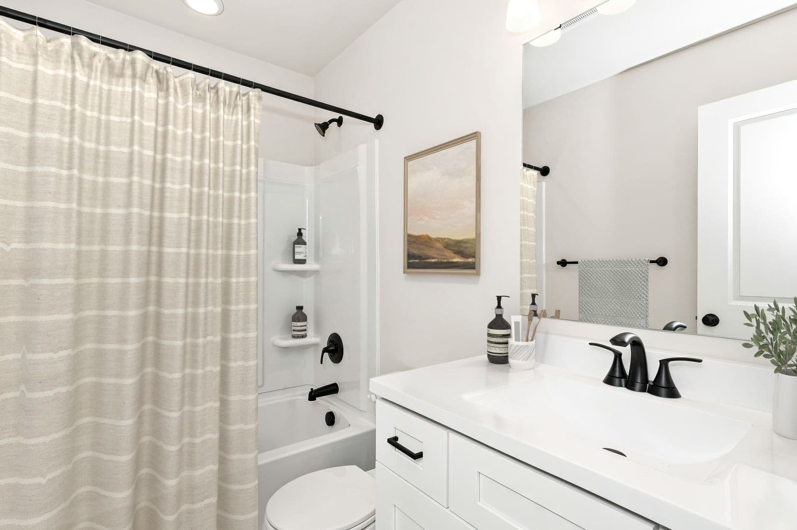 Lansing House: 6131 Tigris Avenue