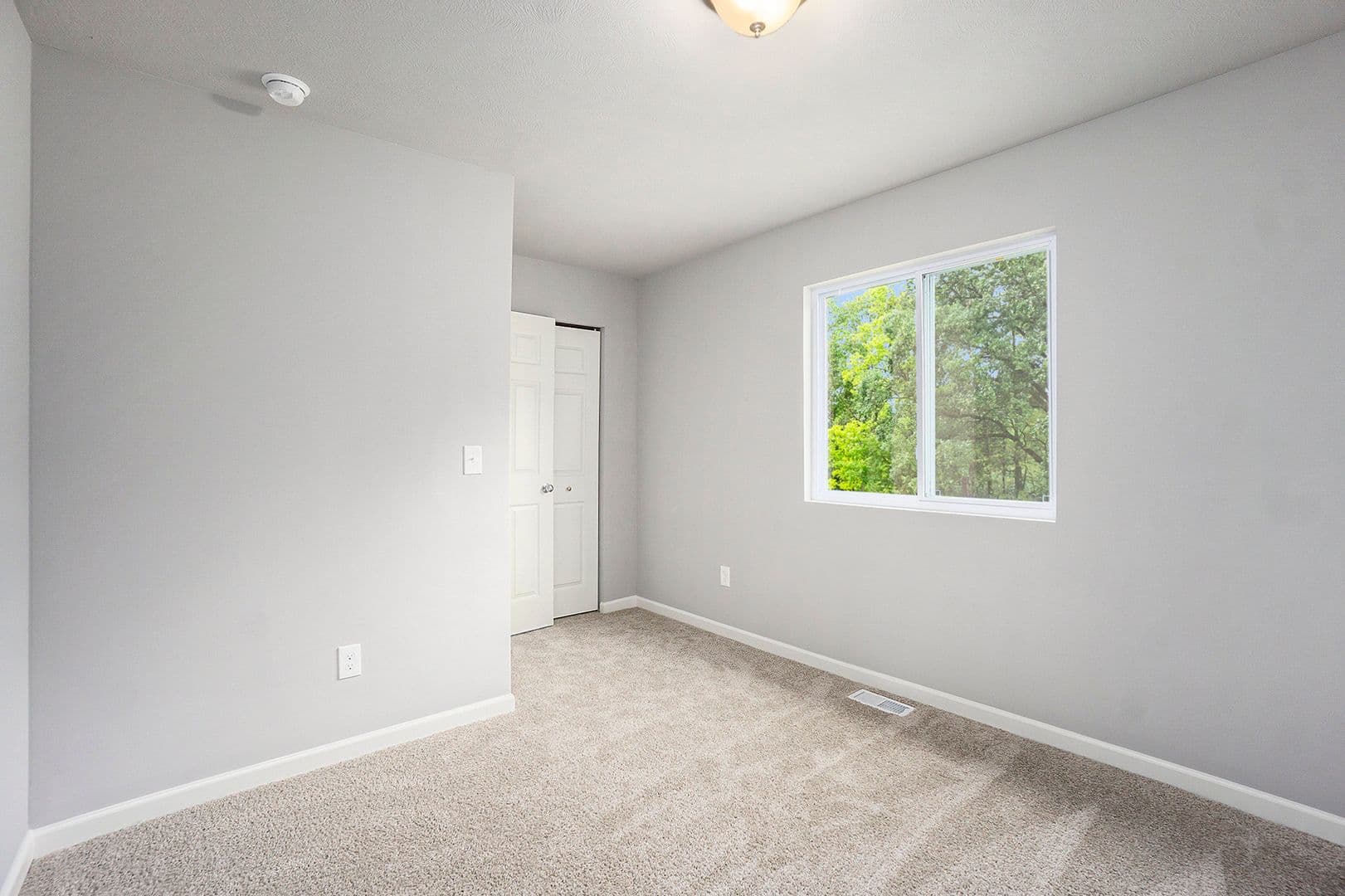 Grandville House: 3527 Welden Drive
