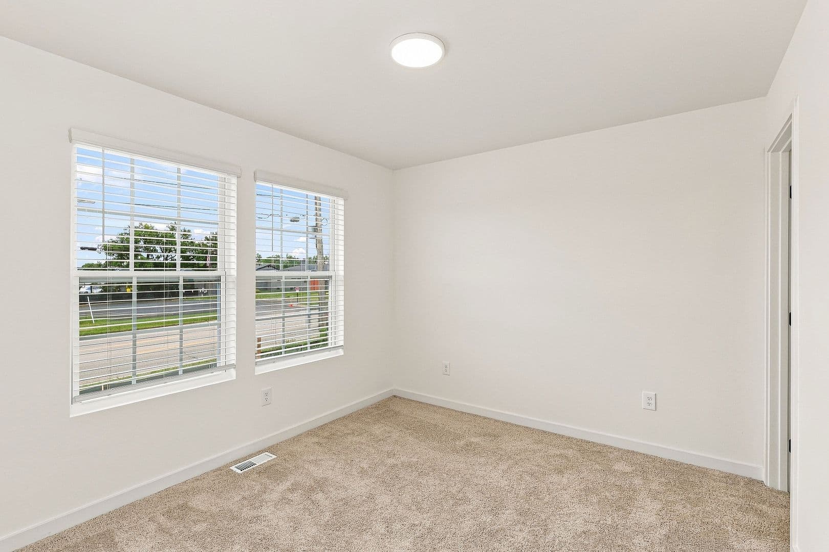 Lansing House: 6130 Aurelius Road