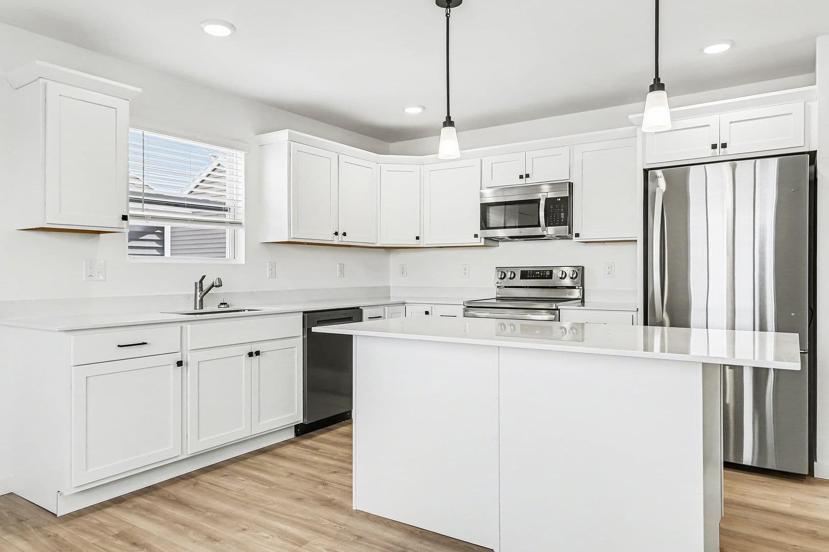 Portage House: 1896 Kingfisher Circle
