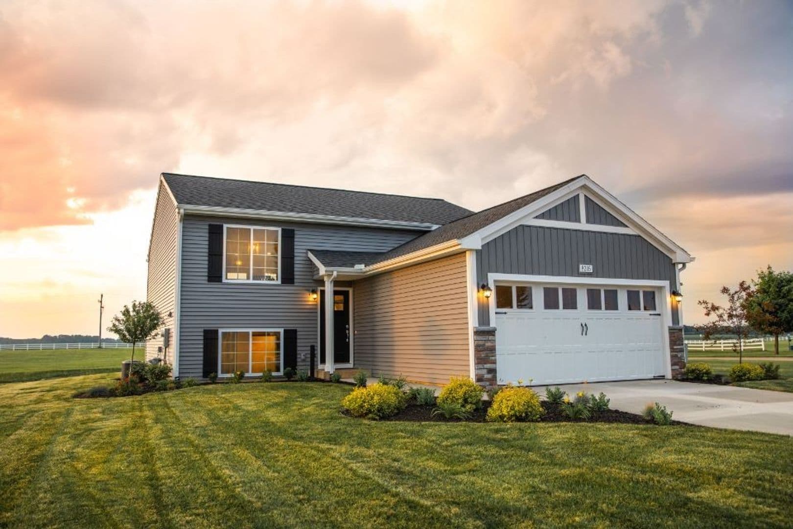 Mattawan House: 59490 Glidden Street