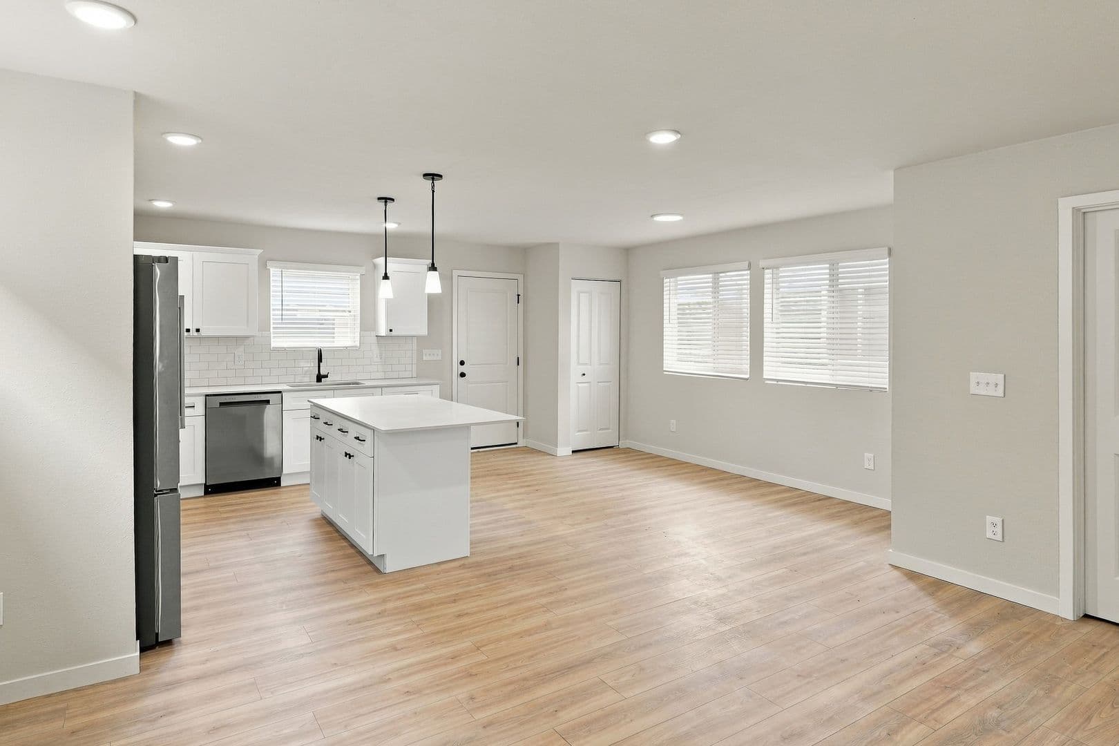 Portage House: 1910 Kingfisher Circle