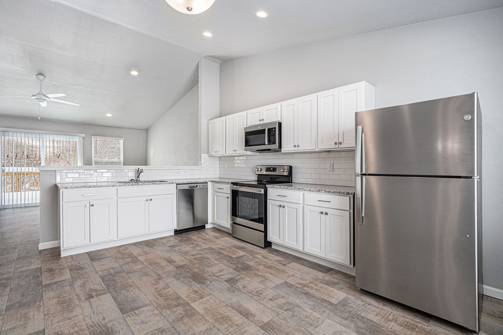 Knox House: 1111 Henry Drive