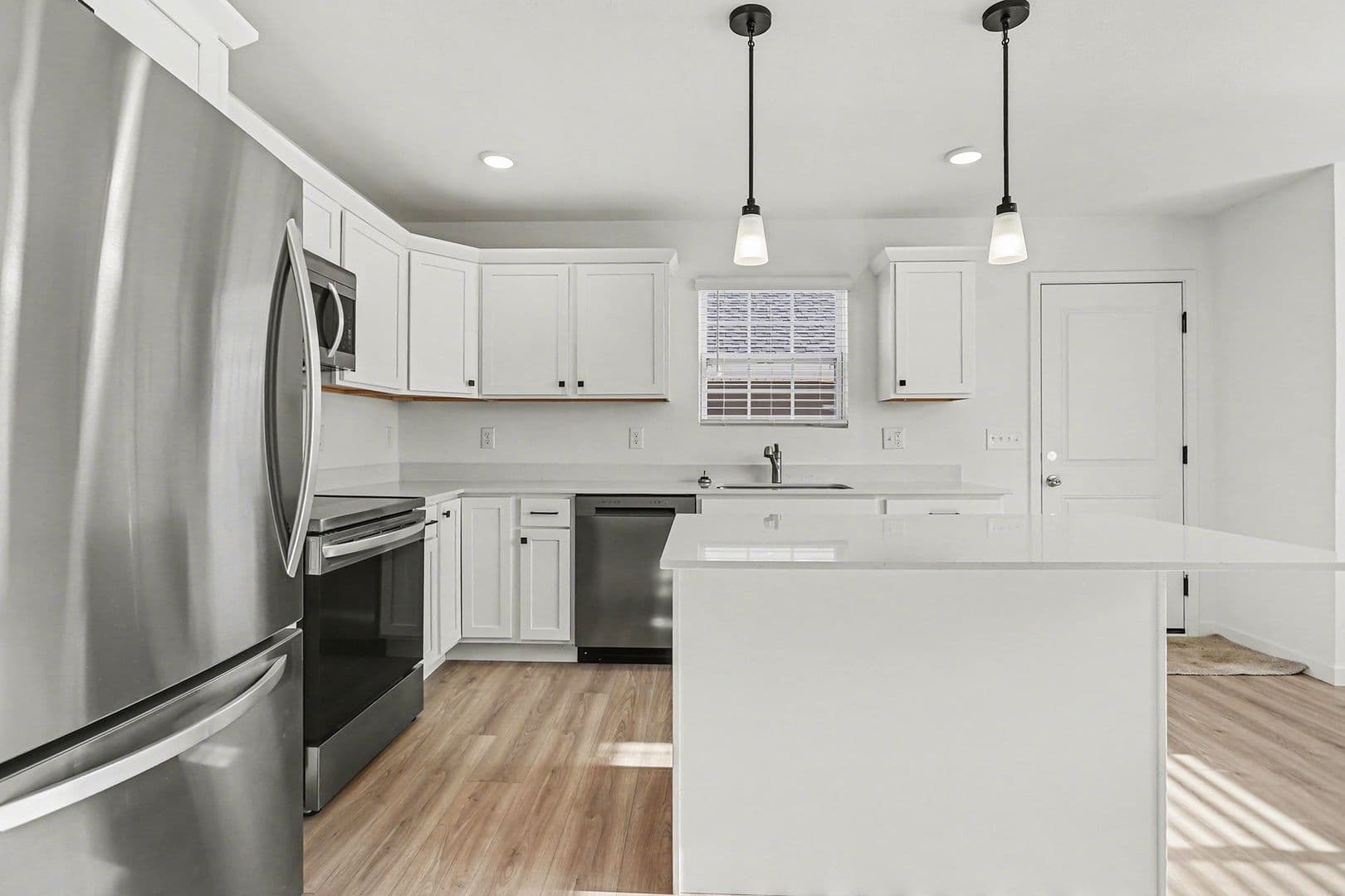 Portage House: 1912 Kingfisher Circle