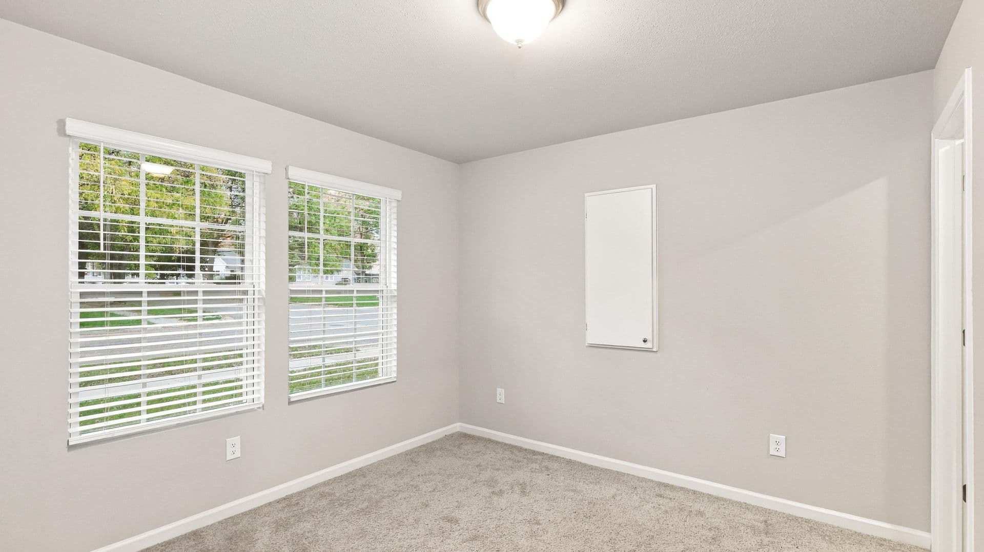Three Rivers House: 1616 Roosevelt Court