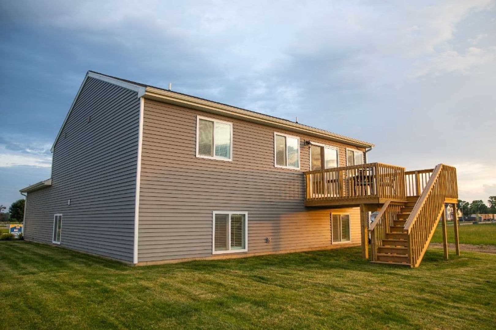 Mattawan House: 59490 Glidden Street