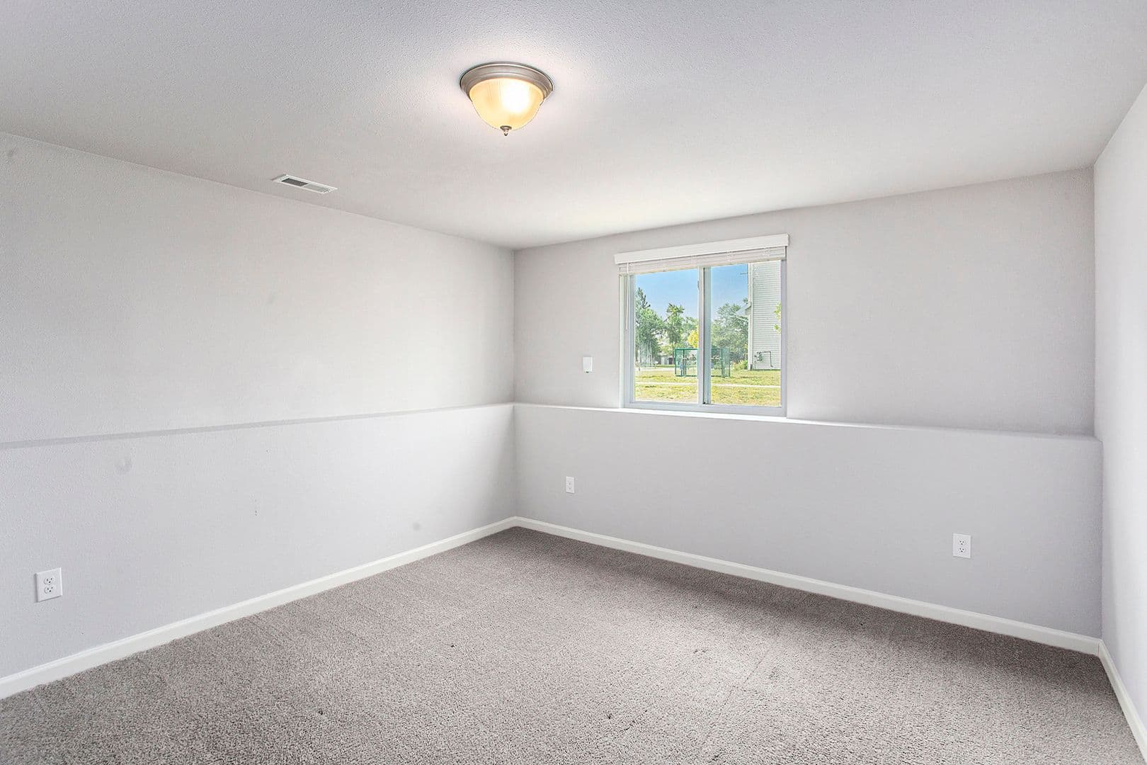 Watervliet House: 485 River Oak Drive