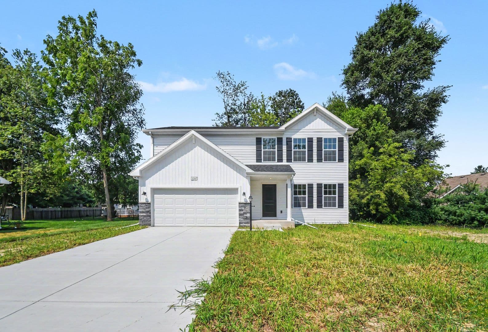 Eaton Rapids House: 614 St. Andrews Drive