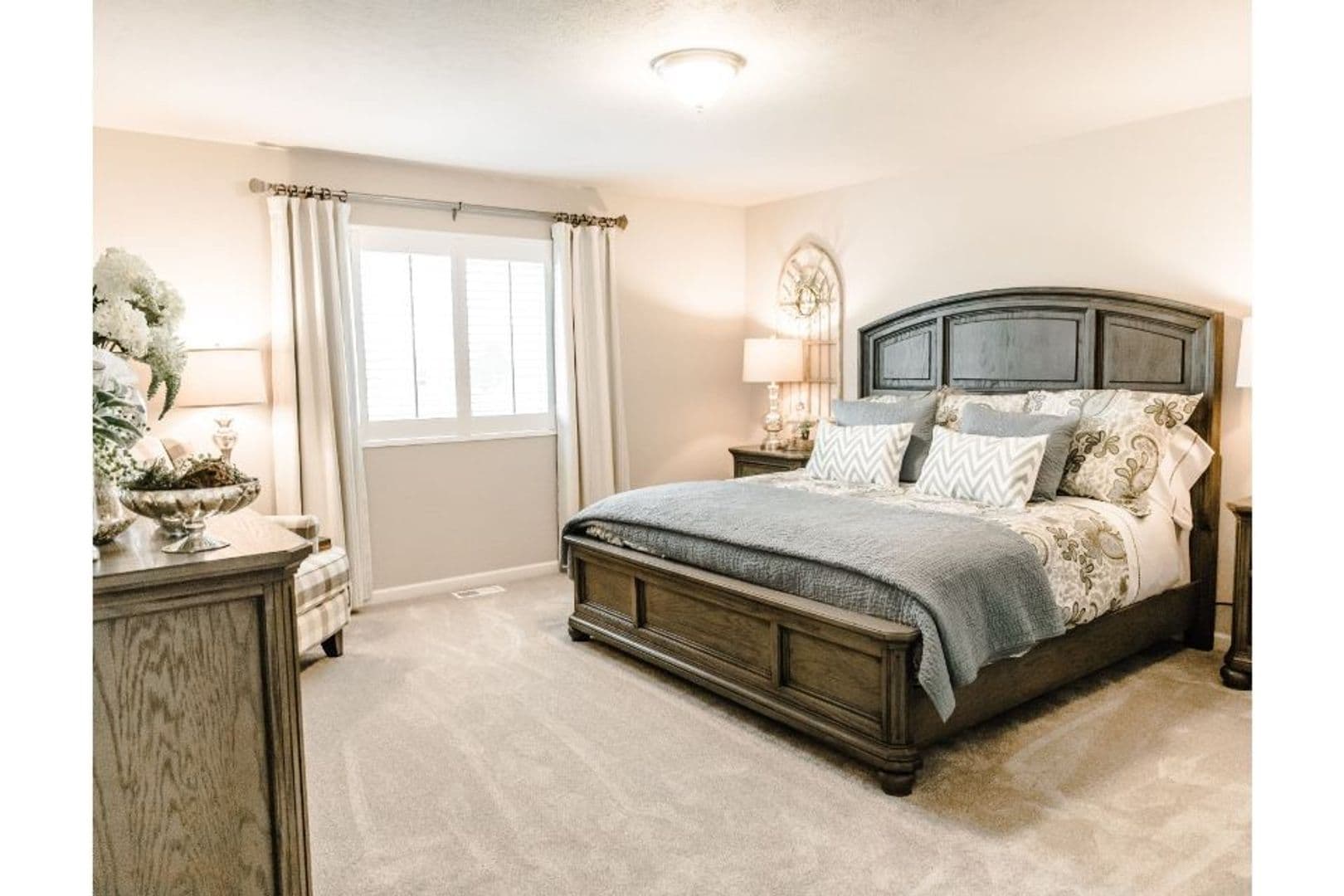 Mattawan House: 59490 Glidden Street