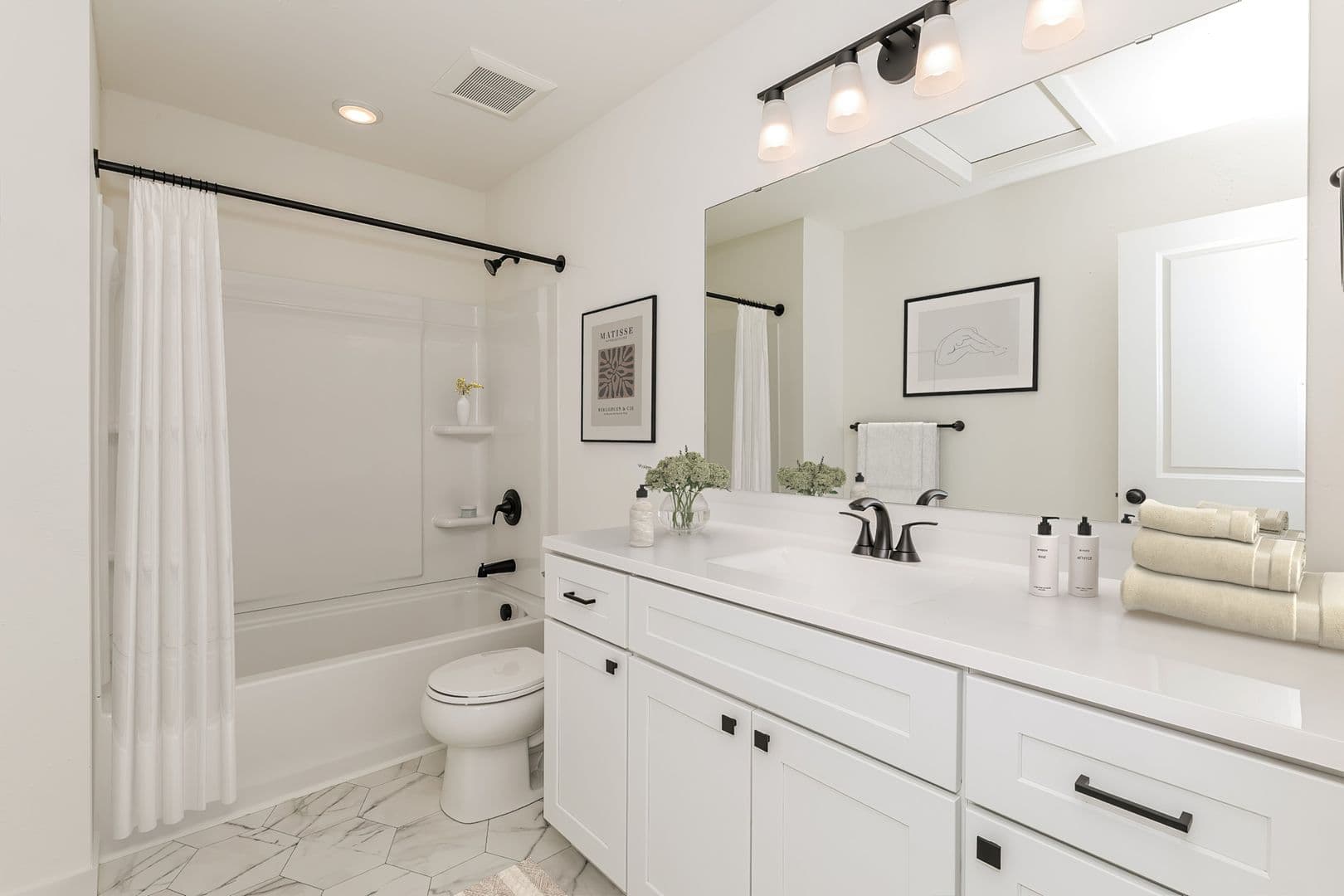 Clio House: 3139 Fox Run Court